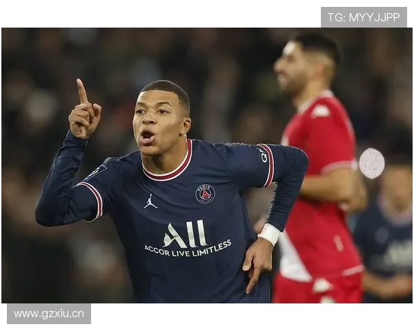 姆巴佩闪耀摩纳哥首秀，表现稳健引发广泛关注