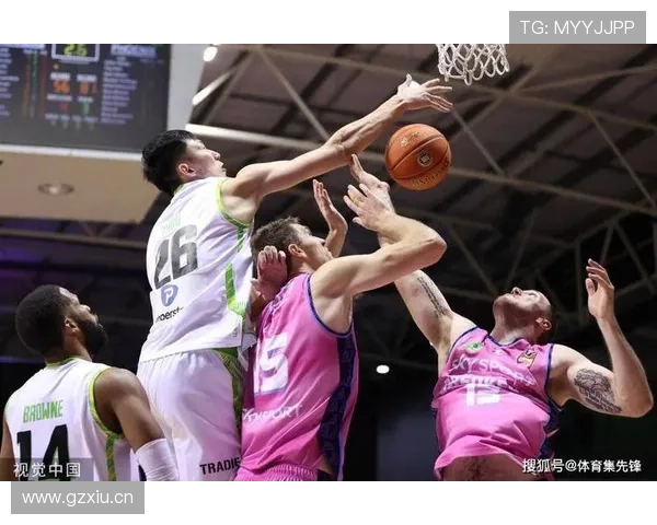 伊萨克的无球跑动与空间利用战术价值解析